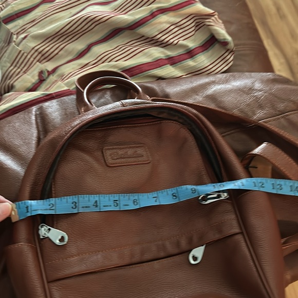 Bostonian Leather Backpack - Picture 8 of 8